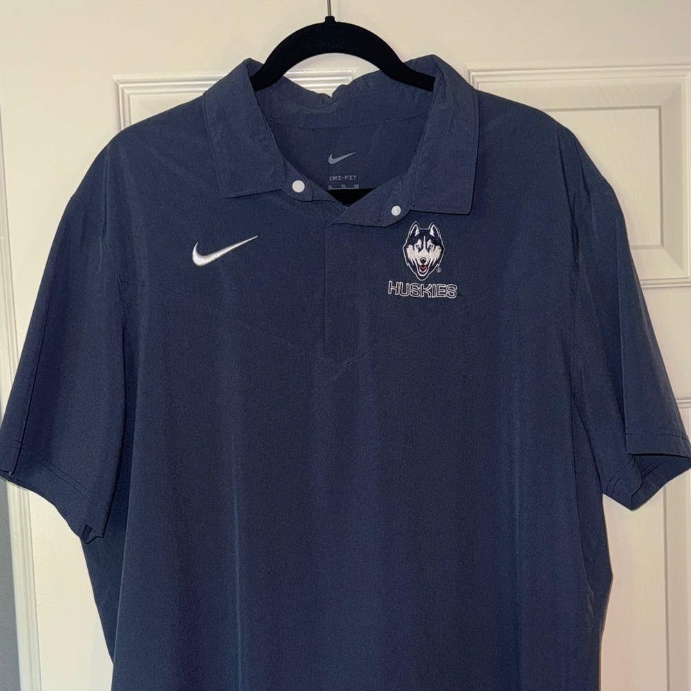 Authentic Gameday Nike Men's Dark Blue UCONN Huskies Polo Shirt